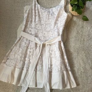 Jessica Howard White Floral Midi Dress